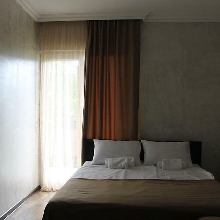 Hotel Progress Μπατούμι Εξωτερικό φωτογραφία