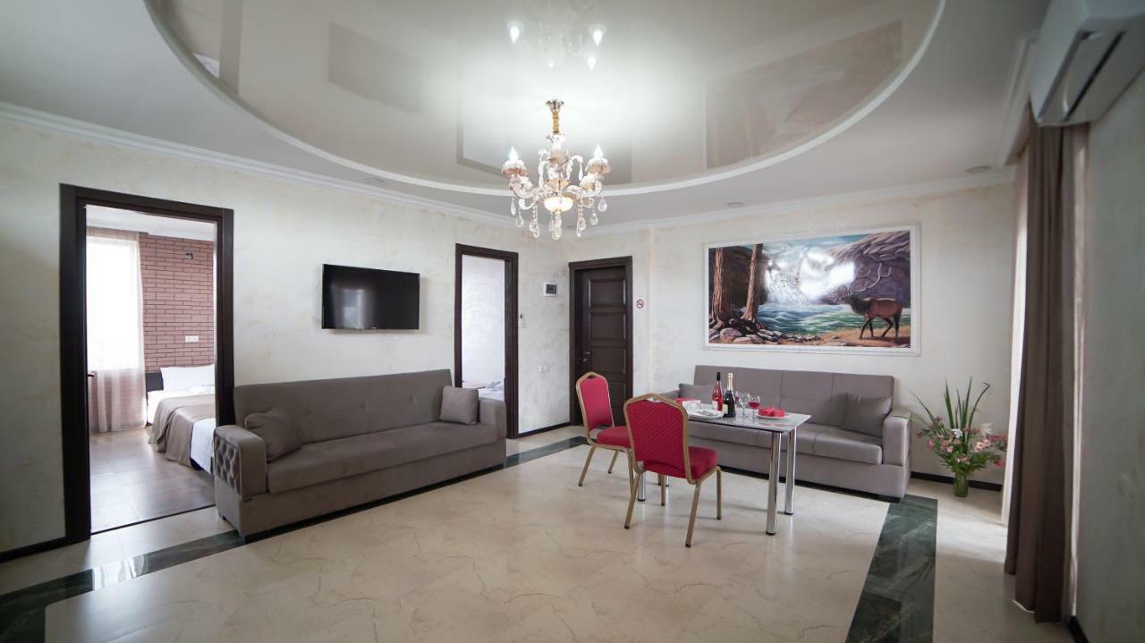 Hotel Progress Μπατούμι Εξωτερικό φωτογραφία