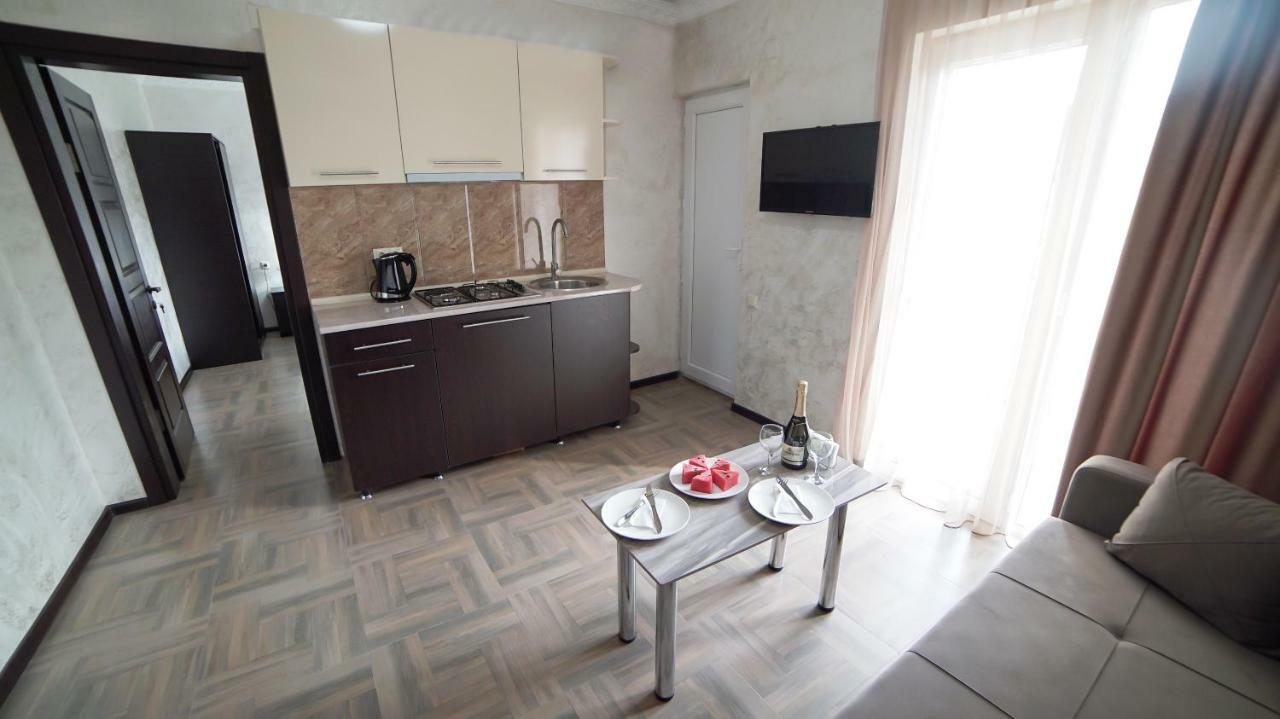 Hotel Progress Μπατούμι Εξωτερικό φωτογραφία