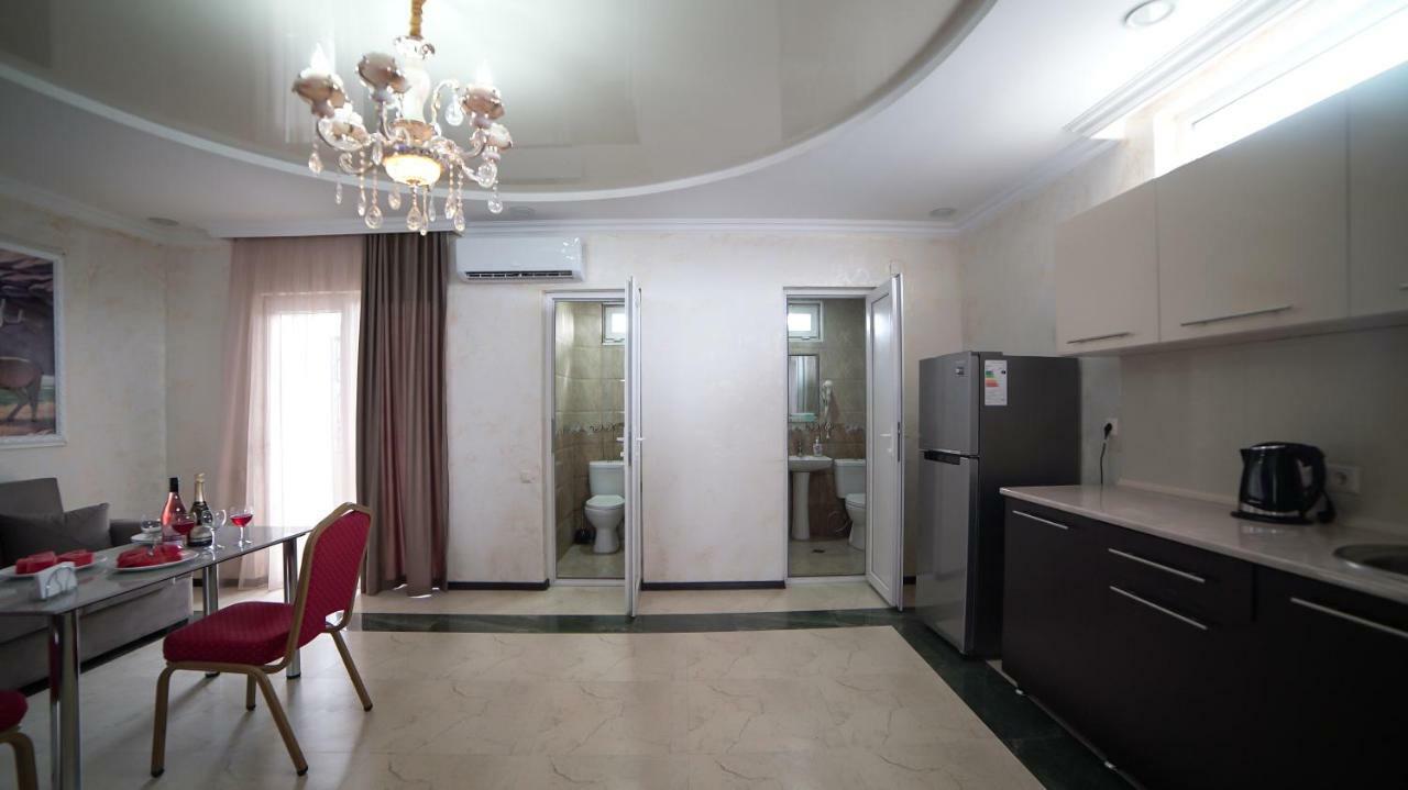 Hotel Progress Μπατούμι Εξωτερικό φωτογραφία