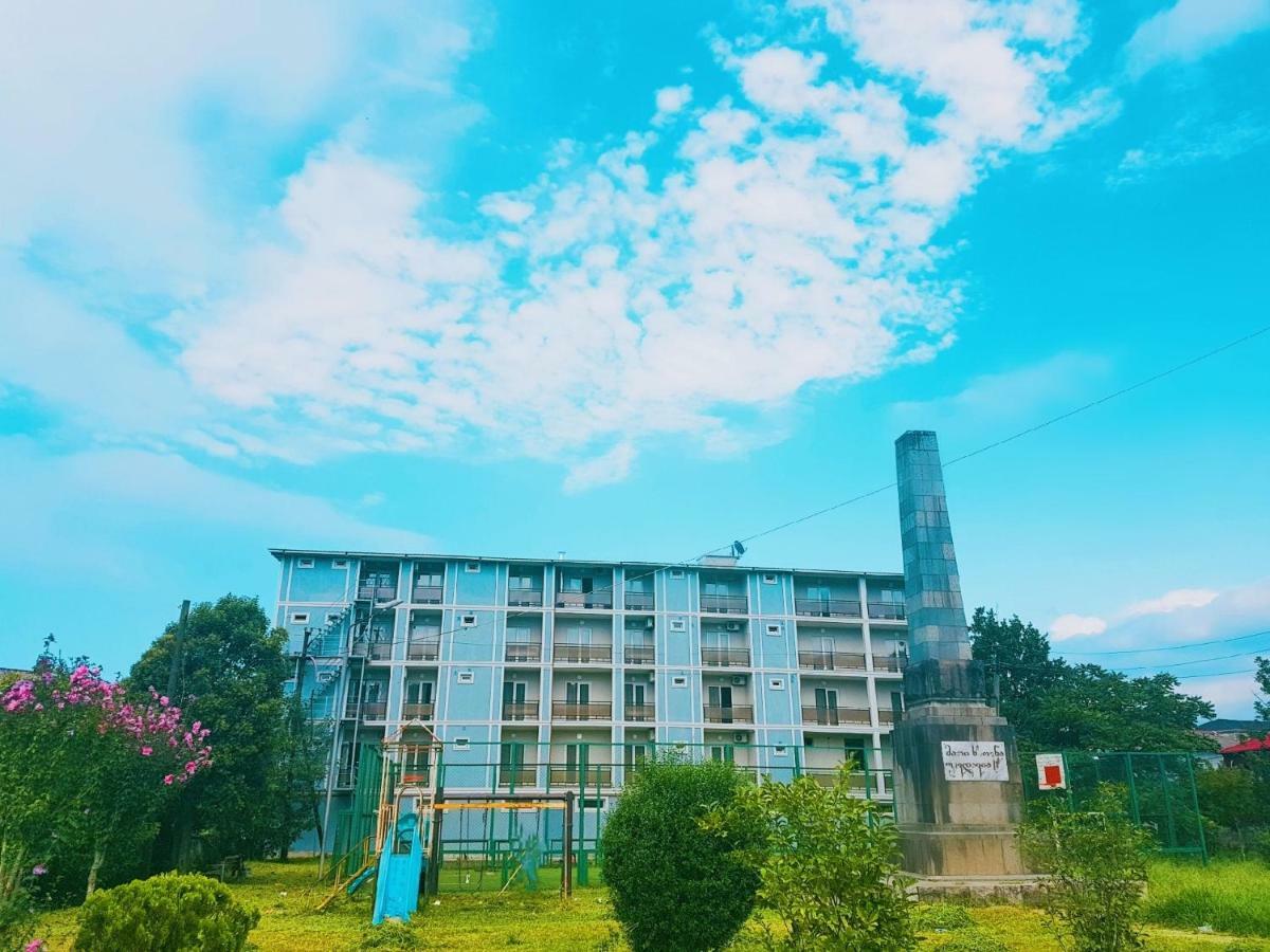 Hotel Progress Μπατούμι Εξωτερικό φωτογραφία