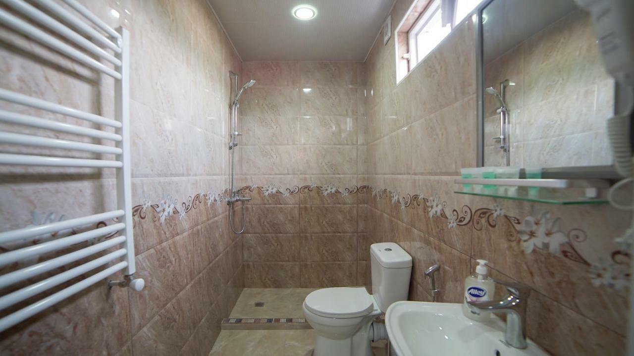 Hotel Progress Μπατούμι Εξωτερικό φωτογραφία