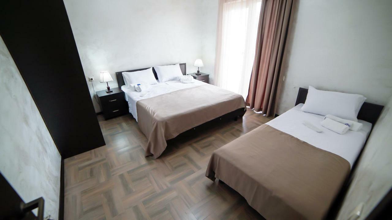 Hotel Progress Μπατούμι Εξωτερικό φωτογραφία